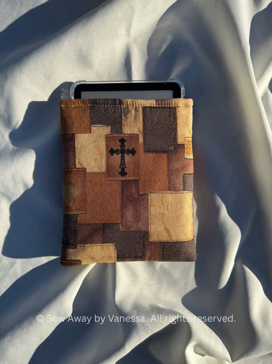 Our all-in-one Kindle sleeve- handmade designed fits Kindle paperwhite, color soft-Cross Patch