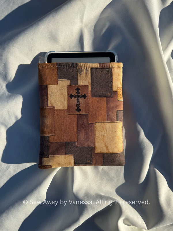 Our all-in-one Kindle sleeve- handmade designed fits Kindle paperwhite, color soft-Cross Patch