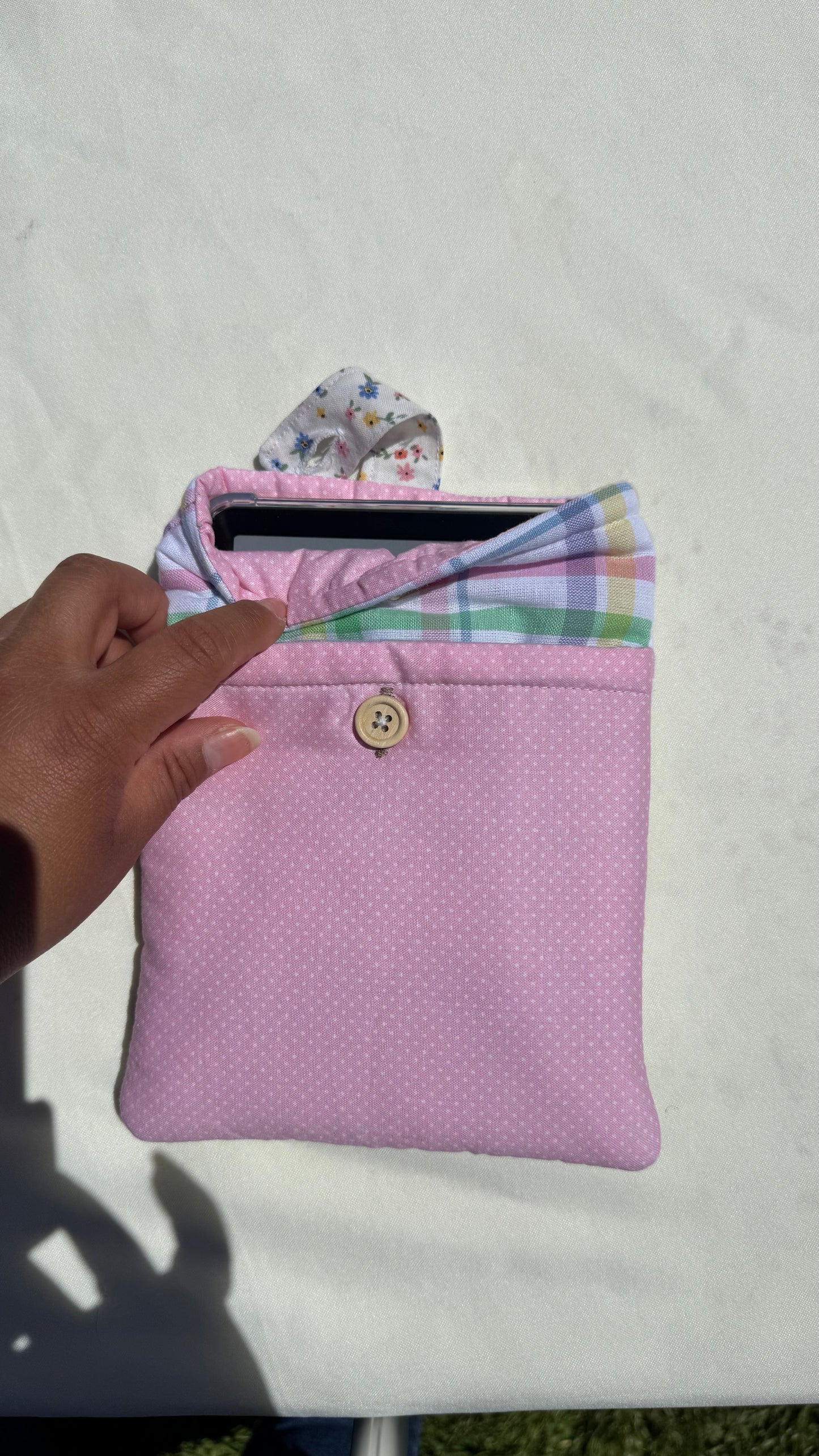 Soft Pink Rose All-in-One Kindle Sleeve- (With front Pocket)