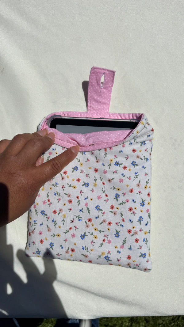 Ditsy Flowers Kindle Sleeve — (Without front Pocket)