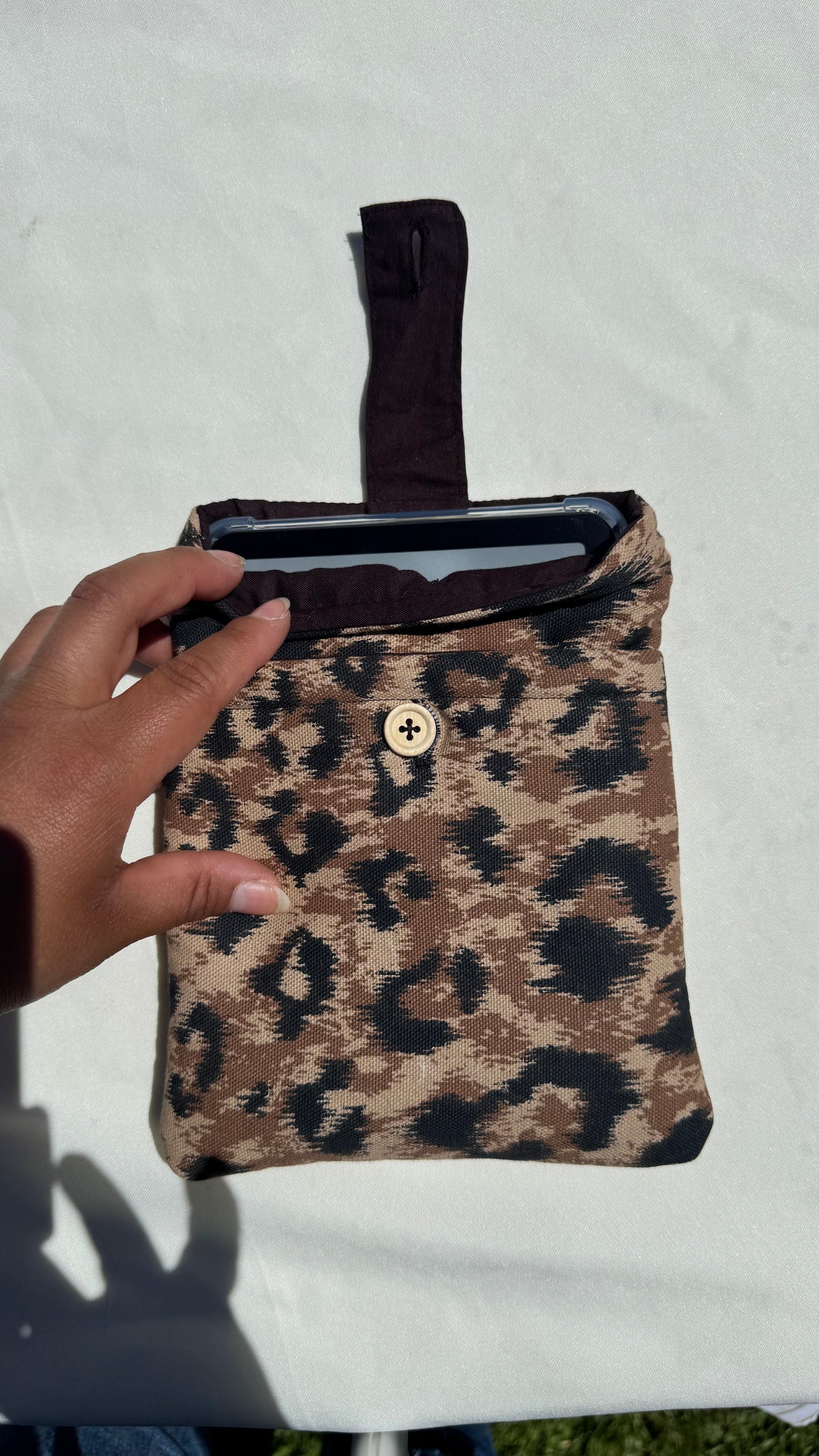 Leopard All-in-One Kindle Sleeve - (With front Pocket)