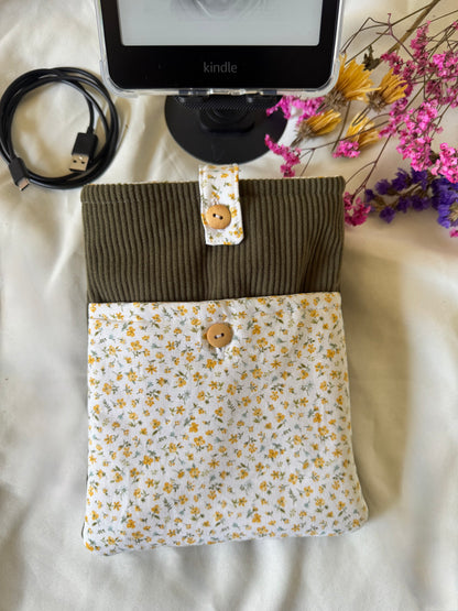 Jasmine Green Tea All-in-One Kindle Sleeve with Front Pocket