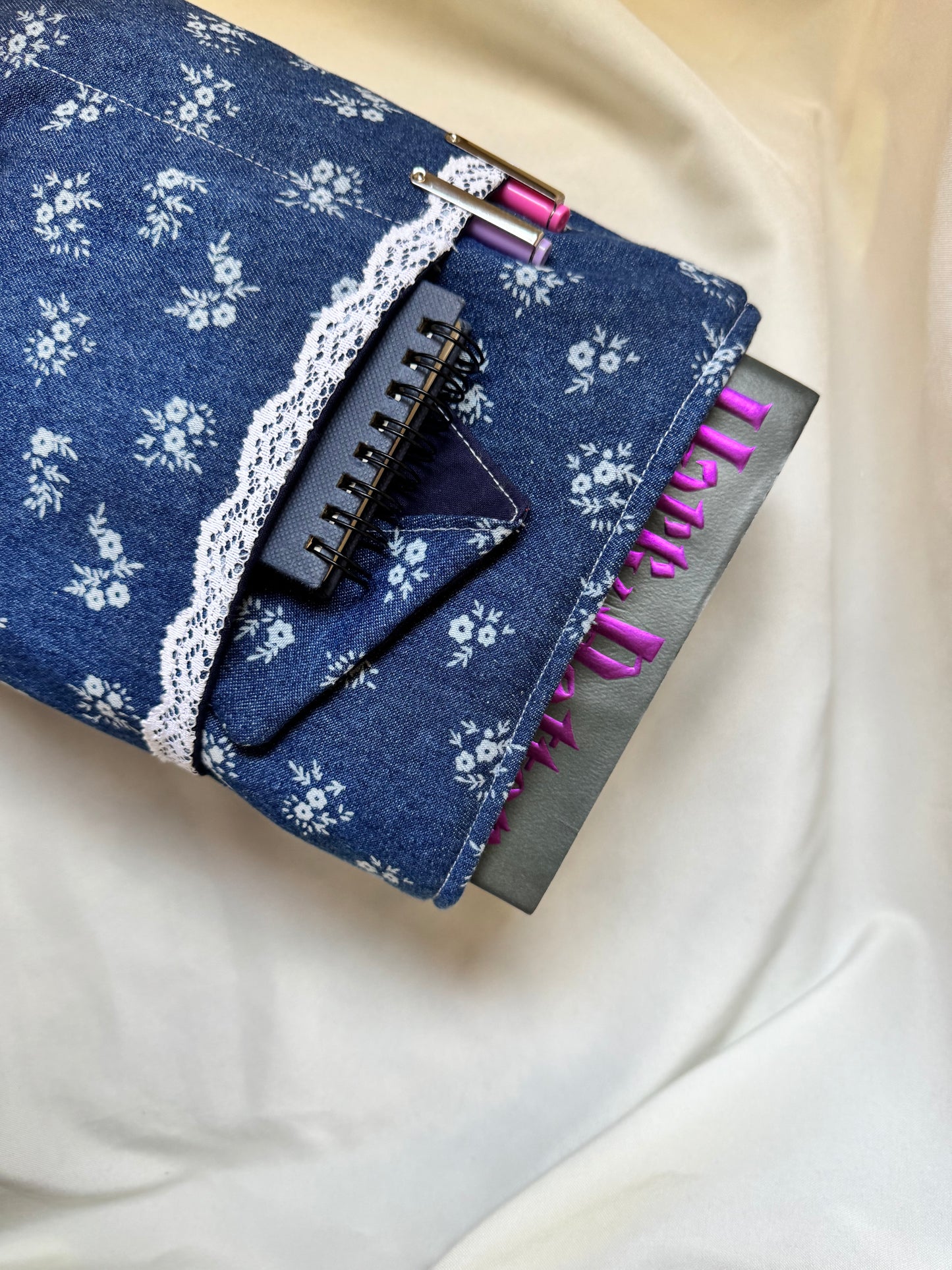 Ditsy Floral Denim Large Hardback Book Sleeve
