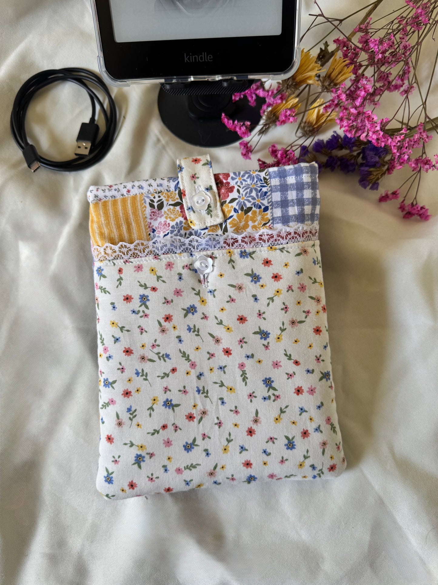 Wild and Free - All in One Kindle Sleeve with Front Pocket