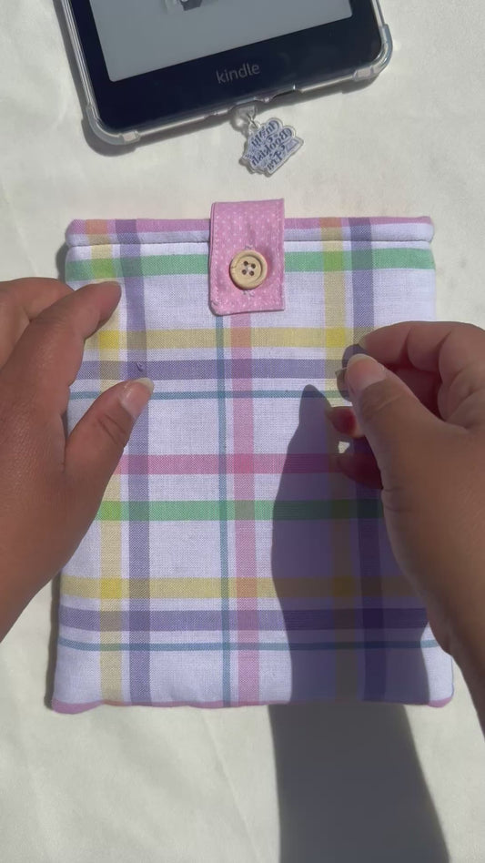 Soft Pink Kindle Sleeve — (without front Pocket)
